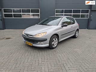 Peugeot 206 1.6 XS , door inruil verkregen