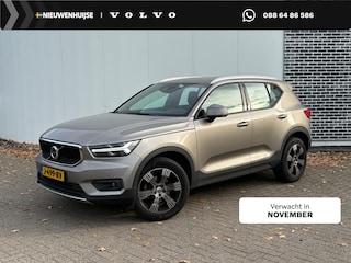 Volvo XC40 1.5 T2 Business Pro | Adaptive cruise control | Stoel- en stuurverwarming | 19" velgen | Achteruitrijcamera | Parkeersensoren voor + achter | Dode hoek detectie BLIS | Voorruitverwarming |