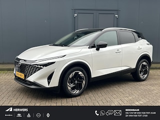 Nissan Qashqai 1.3 MHEV Xtronic N-Connecta / Fabrieksgarantie tot 03-2028 < 100.000km ** / Facelift Nieuw Model / Cold Pack / HUD / Trekgewicht 1800 kg / Stuur-, Stoel en Voorruit verwarming / Elektrische achterklep / Camera 360° / Adaptief CC / Apple Carplay Android Auto /18" LM wielen met All Season banden /