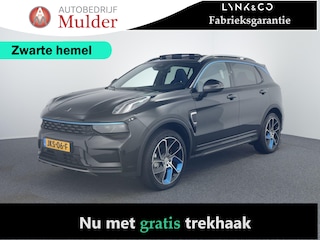 Lynk & Co 01 1.5 | Zwarte hemel | Trekhaak | Pano | ACC | 360 Camera