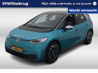 Volkswagen ID.3 First Plus 58 kWh 204pk / LED / Achteruitrijcamera / Parkeersensoren voor + achterzijde / Donkerglas / Stoelverwarming / Navigatie / 18''LMV