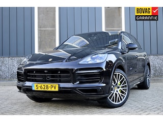 Porsche Cayenne 3.0 E-Hybrid Rijklaarprijs-Garantie Panoramadak Martrix Leder Bose Sfeer verlichting