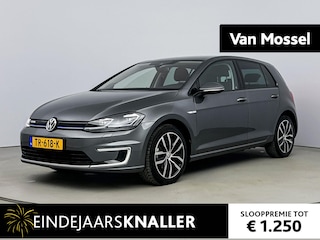 Volkswagen Golf | Leder | Discover Pro scherm | Stoelverwarming | Parkeersensoren | Adaptieve Cruise Control