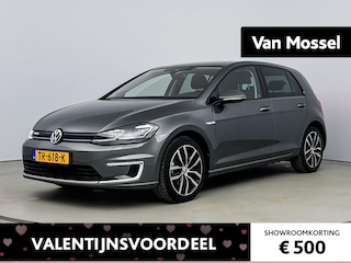Volkswagen Golf | Leder | Discover Pro scherm | Stoelverwarming | Parkeersensoren | Adaptieve Cruise Control