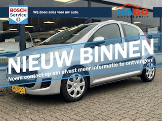 Peugeot 107 1.0 12V XS 5DRS AC/CV+AB/ELEK.RAMEN/TREKHAAK/99.000KM!