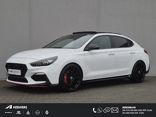 Hyundai i30 Fastback 2.0 T-GDI N2 275pk / Schuif- en Kanteldak / Dealer onderhouden / Allseason banden / Trekgewicht 1600 kg /  / Stuur-, en Stoel verwarming / Achteruitrijcamera / Apple Carplay Android Auto / Cruise control /