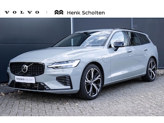 Volvo V60 T6 Plug-in hybrid AWD Plus Dark | | Verwarmbare voorstoelen | Verwarmbaar stuurwiel | Verwarmbare achterbank | Charcoal Sportleder | Zwarte hemel | 19 inch Lichtmetalen velgen | Parkeercamera | Elektrische verstelbare voorstoelen met geheugen | Premium audio by Harman Kardon |
