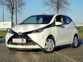 Toyota Aygo 1.0 VVT-i X-Play | Bluetooth | Begrenzer | Airco