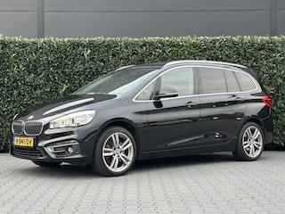 BMW 2-serie Tourer 220d xDrive Sport 7-PERS, EURO 6, PANO, LEDER, NAVI, CRUISE, KEYLESS, CAMERA, CLIMATE CONTROL, STOELVERWARMING, ELEKTRISCHE KOFFERKLEP, LICHTMETAAL 18"