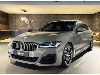 BMW 520i Facelift I M-Sportpakket I BerninaGrau