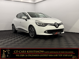 Renault Clio 1.2 TCe Intens Camera, Navi, Keyless start, Airco, Cruise control, A start stop, Lichtmetalen velgen