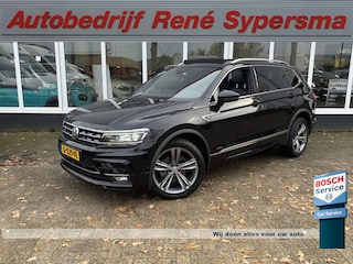 Volkswagen Tiguan 1.5 TSI Highline Business R 7p. | Pano | Leer | Trekhaak | 360 Camera | Stoelverwarming