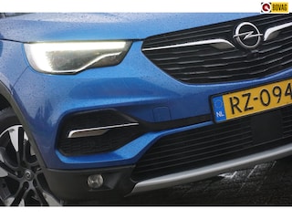 Opel Grandland X 1.2 Turbo Business Executive - Topaz Blue - Carplay/Camera/Trekhaak