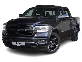 Dodge Ram 1500 5.7 V8 4x4 Crew Cab Laramie Night | Panoramadak | Luchtvering | Groot Navigatie | Elektrisch Sidebars |