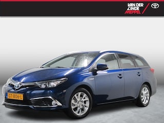 Toyota Auris Touring Sports 1.8 Hybrid Executive Camera Trekhaak