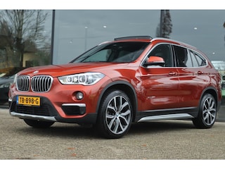 BMW X1 SDRIVE20I HIGH EXECUTIVE | PANO | LED | HUD | LEDER | CAMERA | NAVI | STOELVERW.