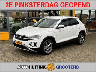 Volkswagen T-Roc 1.0 TSI Style - adaptive cruise - climate control - digital cockpit