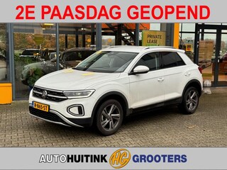 Volkswagen T-Roc 1.0 TSI Style - adaptive cruise - climate control - digital cockpit