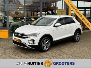 Volkswagen T-Roc 1.0 TSI Style - adaptive cruise - climate control - digital cockpit