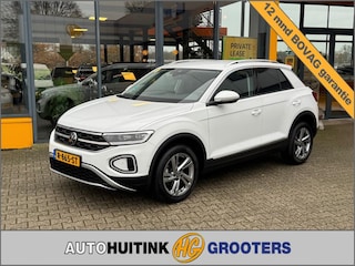 Volkswagen T-Roc 1.0 TSI Style - adaptive cruise - climate control - digital cockpit