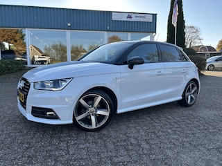 Audi A1 Sportback 1.0 TFSI Adrenalin S-Line