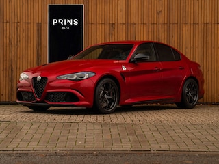 Alfa Romeo Giulia 2.9 V6 Quadrifoglio MY25 | Facelift | Carbon stoelen | Akrapovic | Harman/Kardon