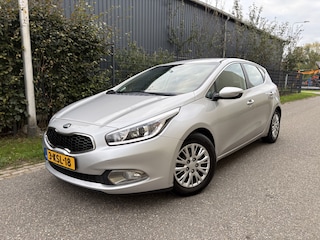 Kia Ceed cee'd 1.6 GDI Business Pack / NAVI / CRUISE / AIRCO ECC / 146dkm! NAP!