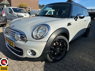 Mini Clubman 1.6 Cooper Salt | White-Silver | 17 inch | Navi | Cruise | PDC |