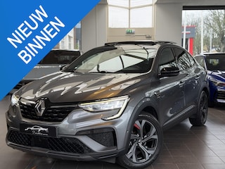 Renault Arkana 1.6 E-Tech Hybrid R.S. Line / Pano / Cam / Keyless