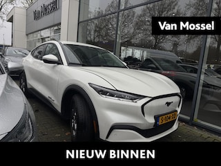 Ford Mustang Mach-E Extended RWD 98 kWh Extended range / Leer / stoelverwarmig / adap Cruisecontrole