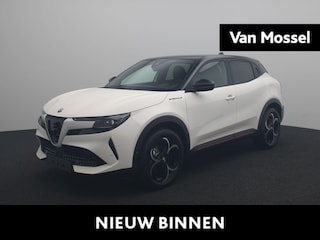 Alfa Romeo Junior 1.2 Turbo Hybrid Ibrida Speciale | Voorraadvoordeel | Panoramadak | Parkeercamera Achter | Apple Carplay & Android Auto |