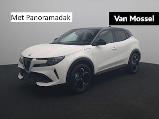 Alfa Romeo Junior 1.2 Turbo Hybrid Ibrida Speciale | Voorraadvoordeel | Panoramadak | Parkeercamera Achter | Apple Carplay & Android Auto |