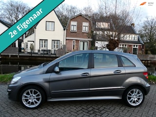 Mercedes-Benz B-klasse 200 136pk Airco Navi Trekhaak 1500kg. 2e eig.