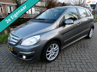 Mercedes-Benz B-klasse 200 136pk Airco Navi Trekhaak 1500kg. 2e eig.