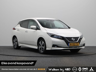 Nissan Leaf N-Connecta 40 kWh | Accu Score 94,7% | Stoelverwarming voor en achter | Rondomzicht camera | Climate control | Navigatie |