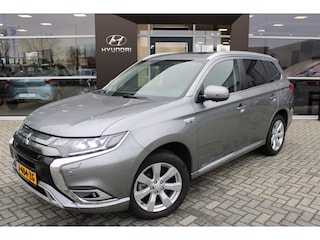 Mitsubishi Outlander 2.4 PHEV Intense+ | Schuifkantel dak | Elektrisch bedienbare voorstoelen | 360 camera |
