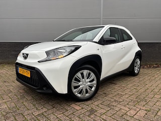 Toyota Aygo 1.0 VVT-i MT Play Apple Carplay / Android Auto