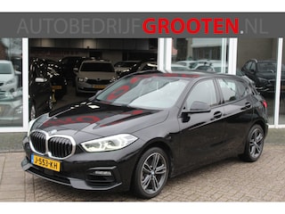 BMW 118i Executive//Navi//Camera//Sportstoelen!!