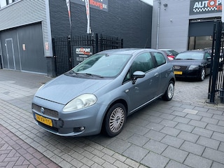 Fiat Punto Grande 1.4 Dynamic Airco Trekhaak NAP APK