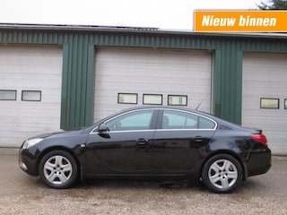 Opel Insignia 1.8 EDITION