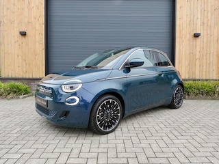 Fiat 500 La Prima 42 kWh *leder *Carplay *Luxste uitvoering