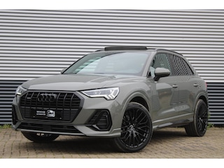 Audi Q3 40 TFSI quattro | 3x S-Line | Panoramadak | Trekhaak | Camera | Black optik | Dode hoek | Chronos grijs | Apple carplay |