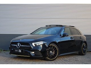 Mercedes-Benz A-klasse 250 AMG| Edition one | Panoramadak | Sfeerverlichting | Night pakket | Stoelverwarming| Dode hoek assistent