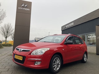 Hyundai i30 CW 1.6i Dynamic*RIJKLAARPRIJS*