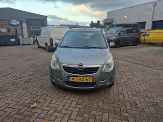 Opel Agila 1.0 12V