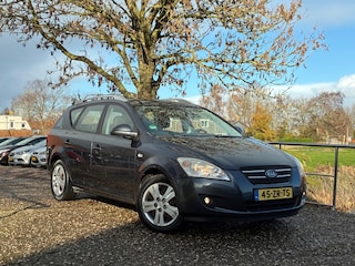 Kia Ceed Cee'd Sporty Wagon 1.4 X-ecutive | Half leder + Clima nu € 3.450,-!!!