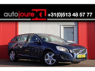 Volvo V60 2.0T Momentum 203 pk | Origineel NL | Automaat | Navigatie | Cruise Control | Trekhaak |