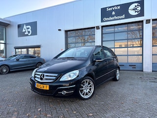 Mercedes-Benz B-klasse 200 CDI | 140PK | AUTOM | NL-AUTO! | TrekH | Cruise | Parksens V+A | ETC
