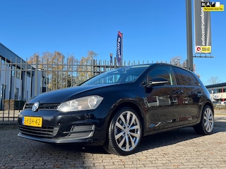 Volkswagen Golf 1.2 TSI 5D Comfortline | Orig. NL | Climate- en cruisecontrol | Navigatie |