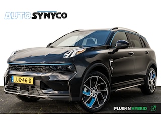 Lynk & Co 01 1.5 Plug-in Hybrid 262 Pk | *Nieuwe Auto* | Nw prijs €44.880,- | Stuurverwarming | Panoramadak | Zwarte Hemel | 20 inch | 360 Camera
